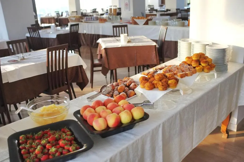 Hotel Fenix Cavallino-Treporti 3*,  Italia